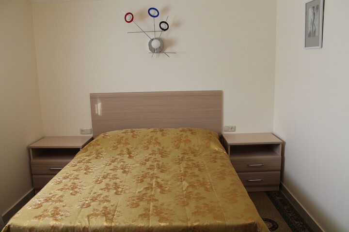 Room 26 of 28