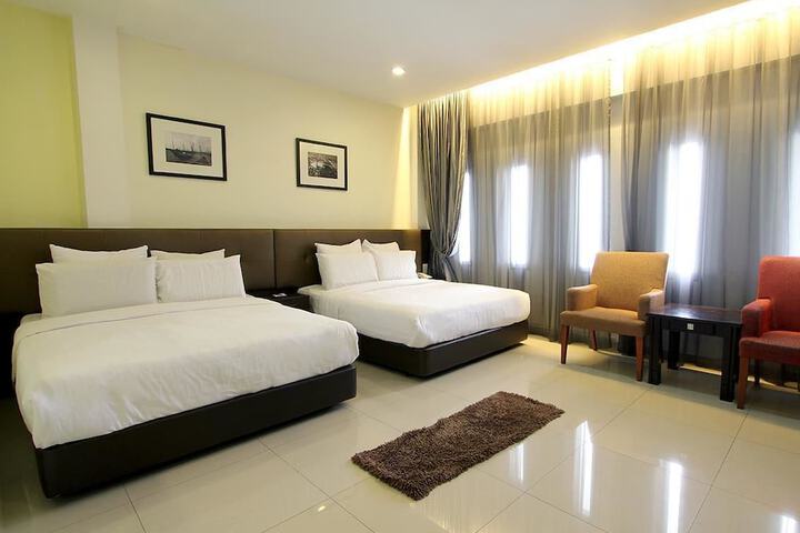 Room 12 of 29