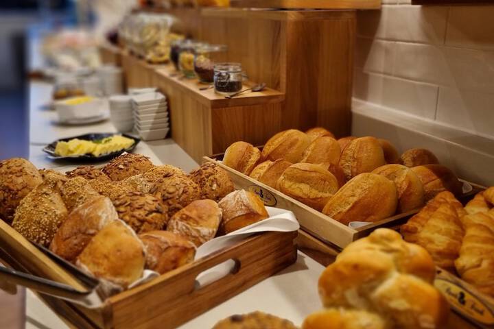 Breakfast/Coffee Service 27 of 46