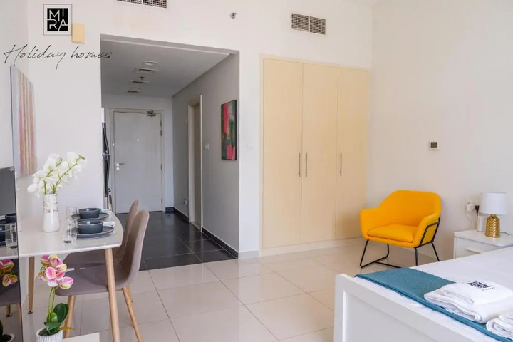 Mira Holiday Homes Spacious Studio with Balcony Free Wifi