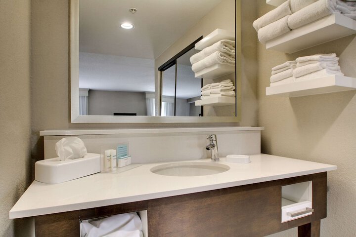 1 King Mobility Accessible Roll in Shower (10 of 15)