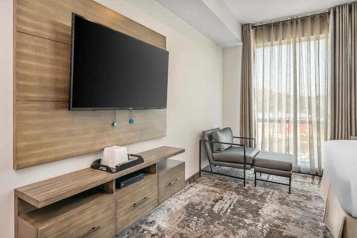 Room 19 of 43