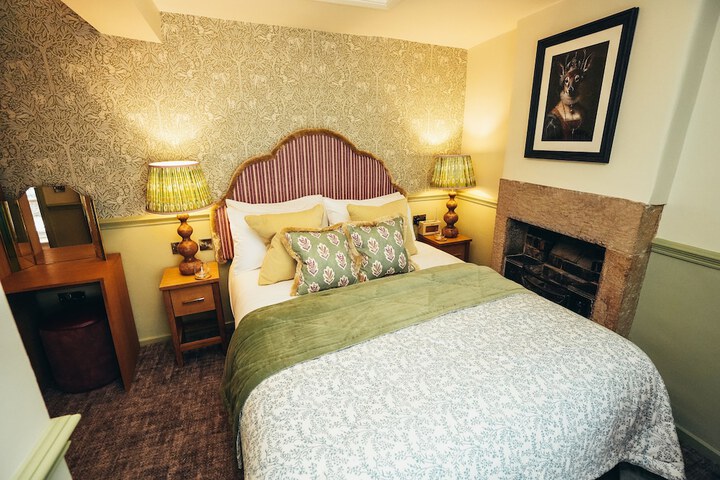 Room 3 of 39