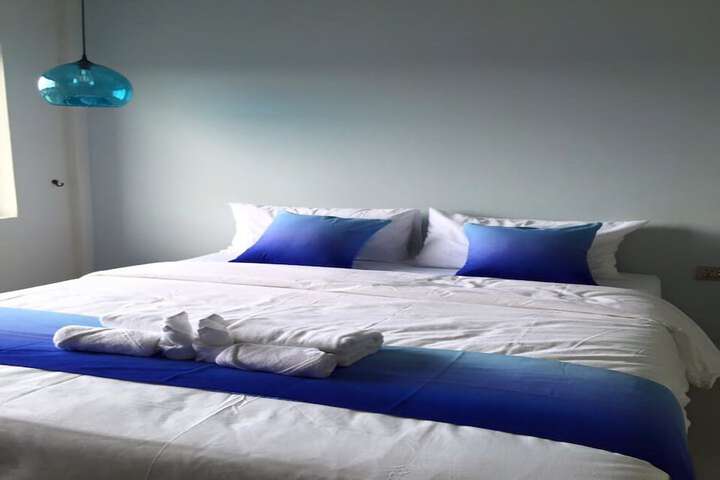 Room 3 of 18