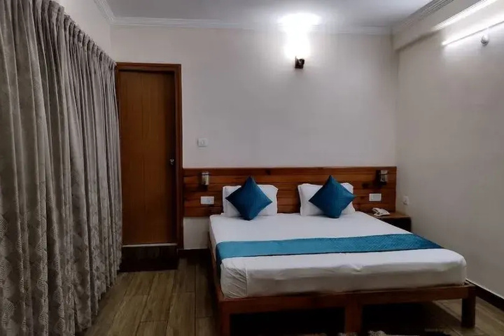 Room 4 of 14