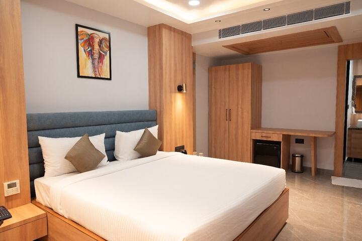 Room 13 of 56