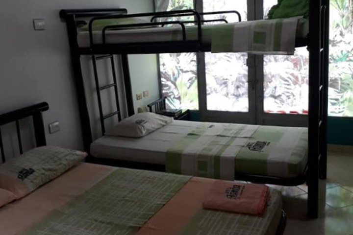 Room 7 of 11