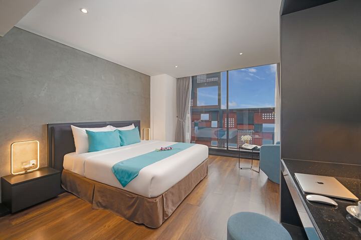 Room 21 of 80