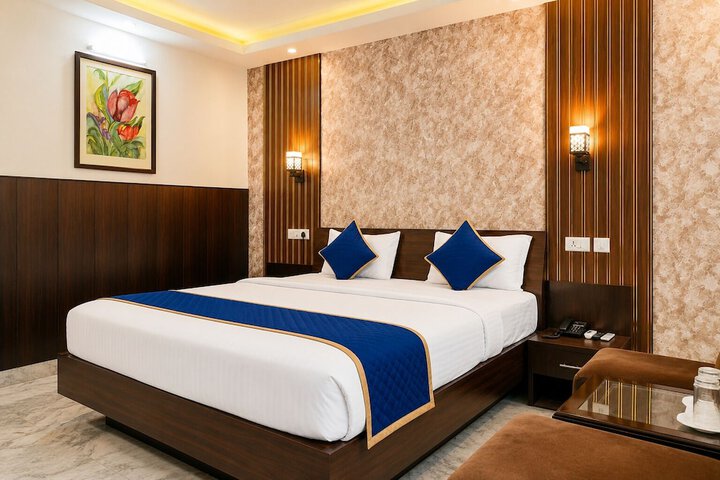 Room 2 of 12