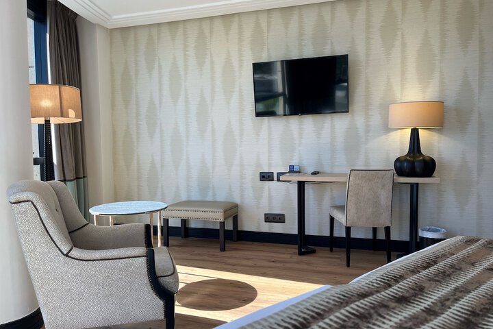 Room 43 of 138