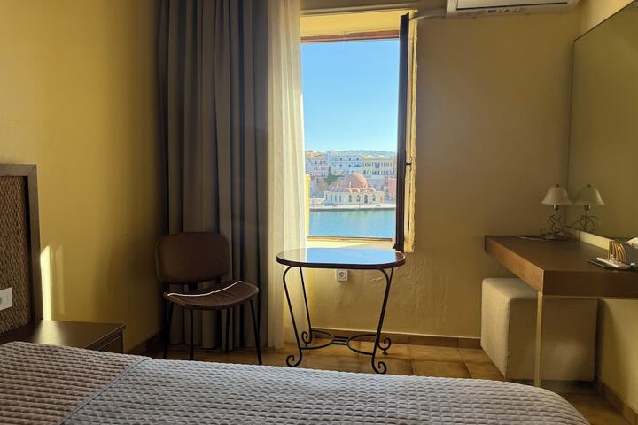 Room 113 of 129