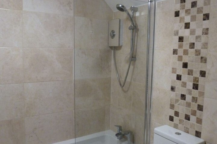 Room 32 of 64