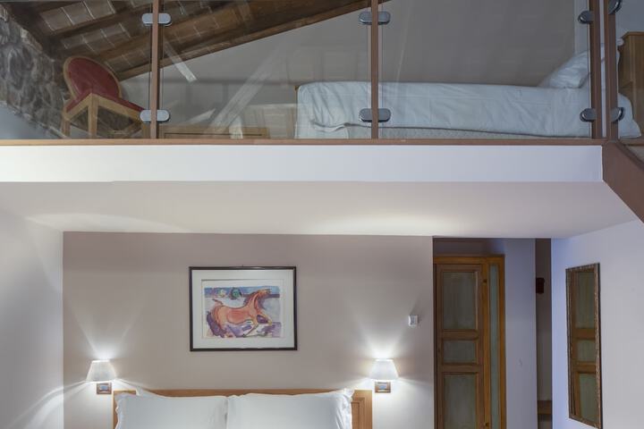 Room 10 of 23
