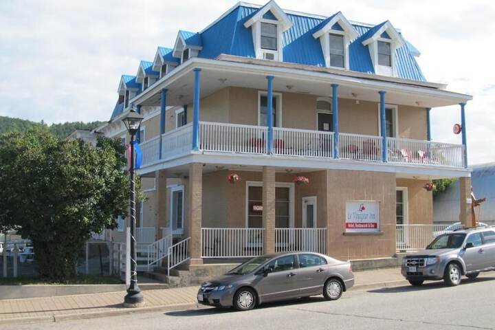 Hotel 64 of 65