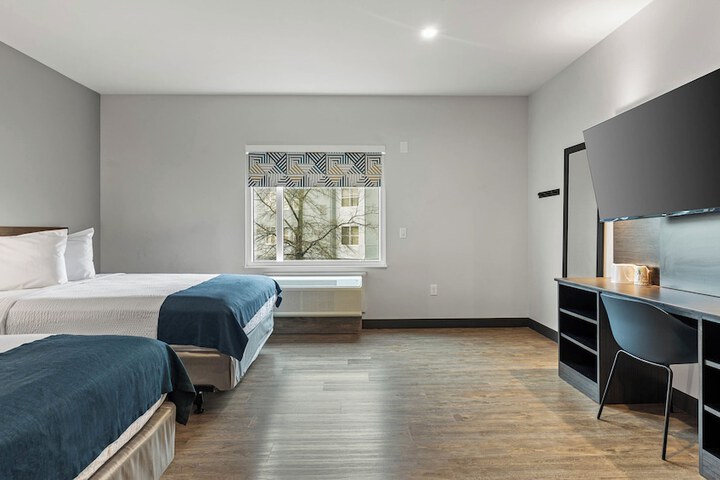 Room 21 of 37