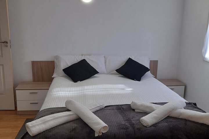 Room 7 of 31
