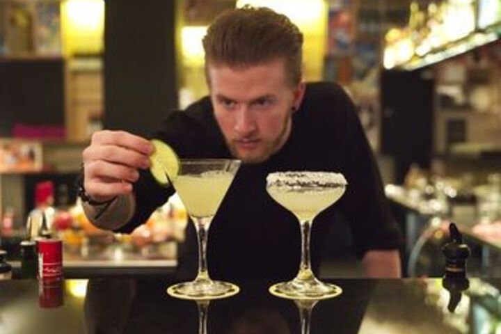 Hotel Bar