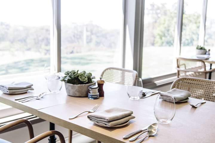 Dining 40 of 67