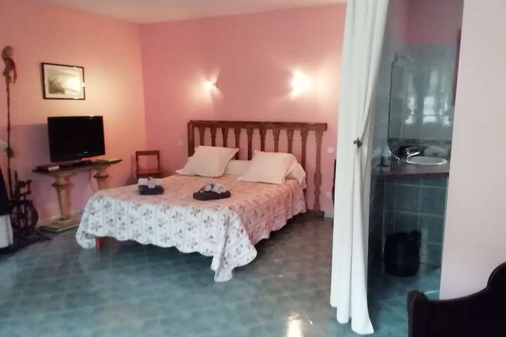 Room 27 of 62