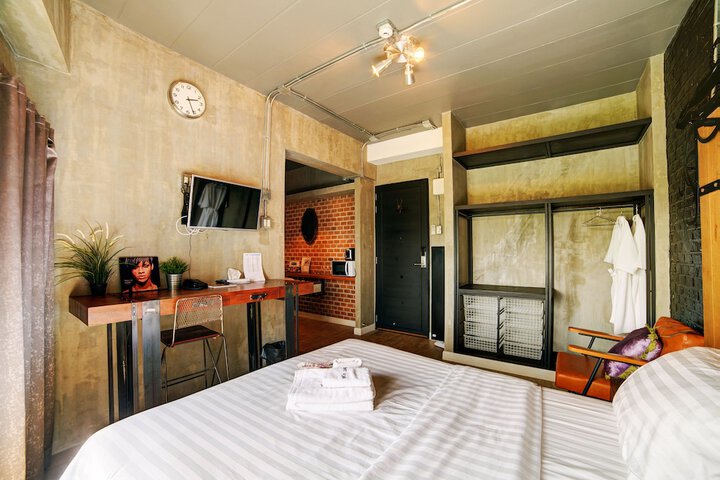 Room 22 of 47