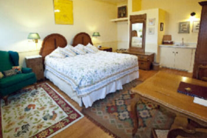 Room 48 of 63