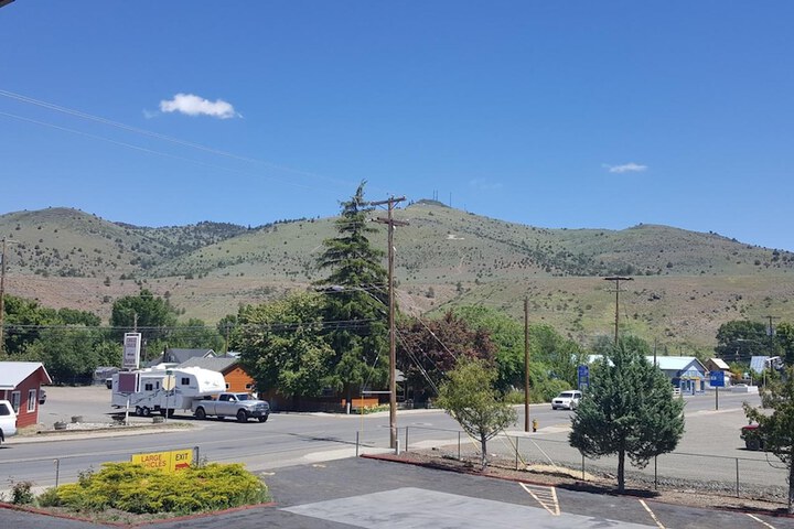 Property Grounds 13 of 20