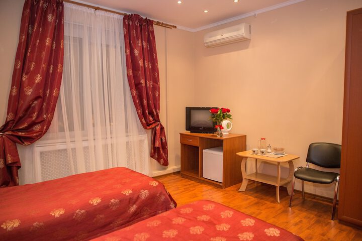 Room 15 of 64