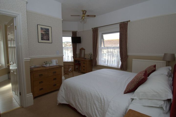 Room 4 of 31