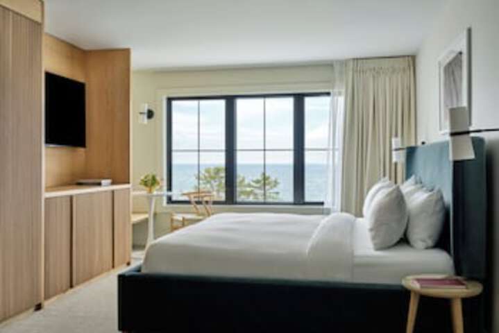 Room 52 of 129