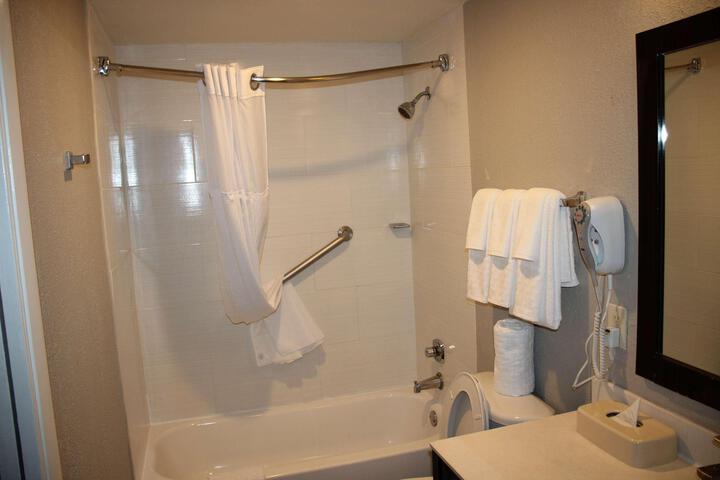 2 Double Beds City View (1 of 8)