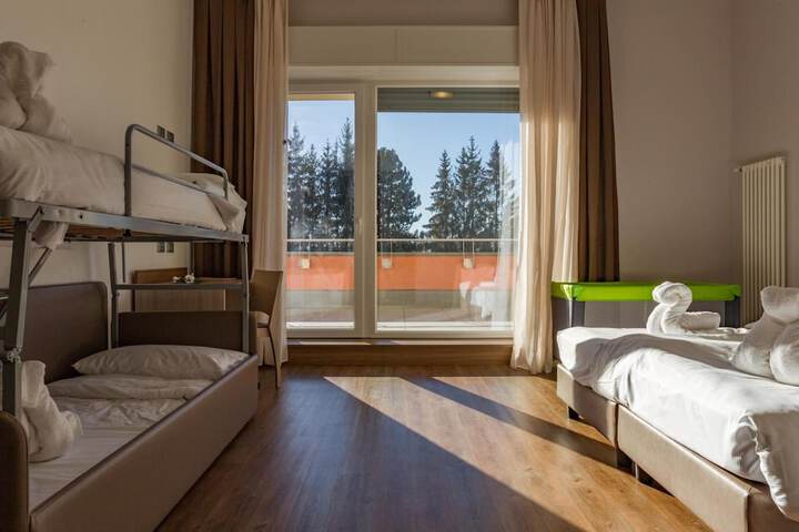Room 10 of 64