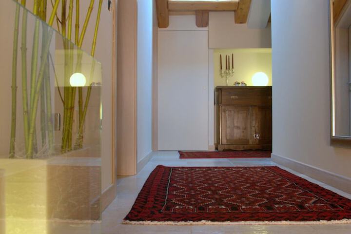 Hotel Interior 7 of 38