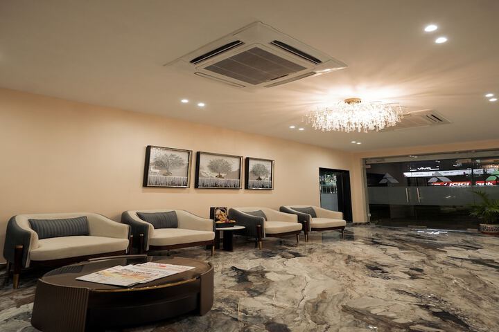 Hotel Interior 4 of 34