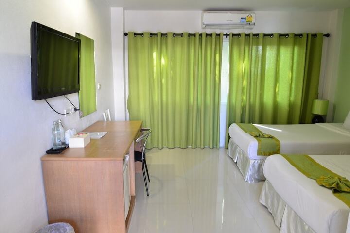 Room 11 of 21