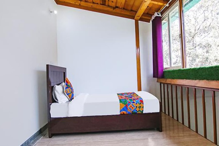 Room 10 of 38