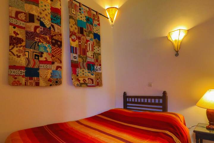 Room 54 of 266