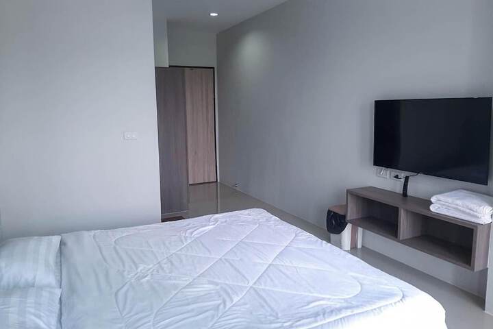 Room 6 of 22