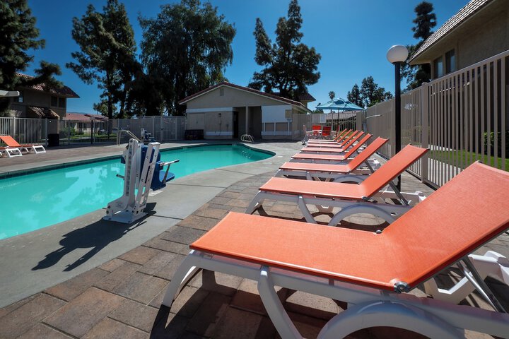 Pool Hotel