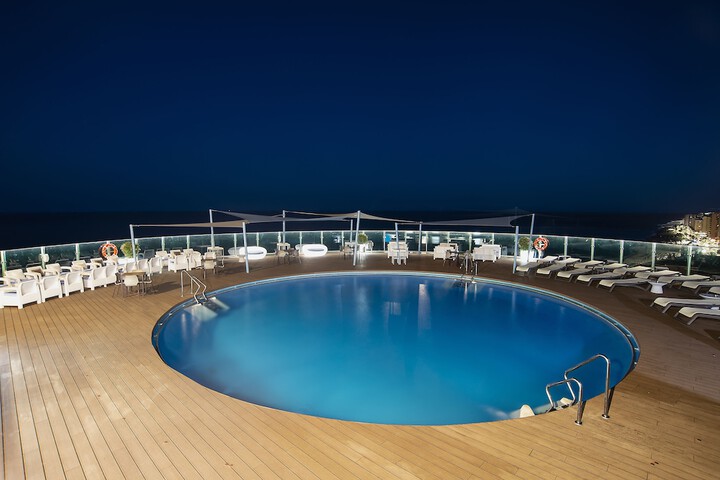 Pool Hotel