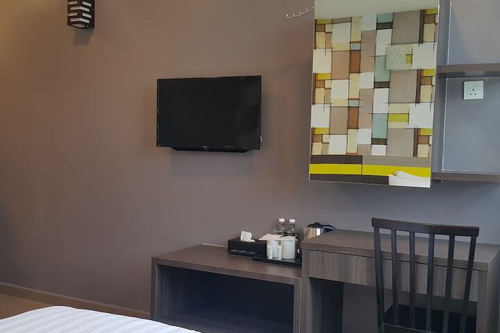 Room 26 of 34