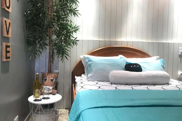 Room 17 of 26