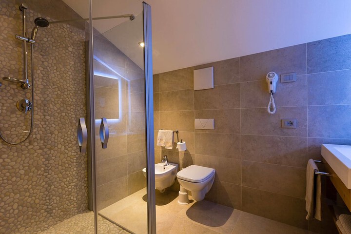 Room 20 of 54