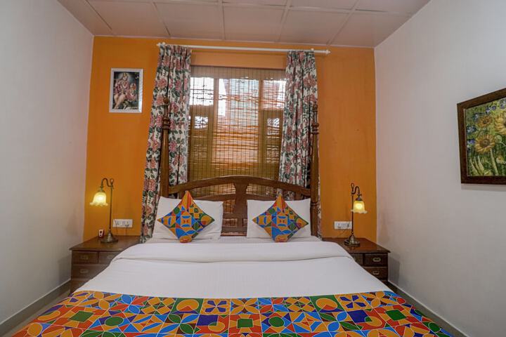 Room 10 of 31