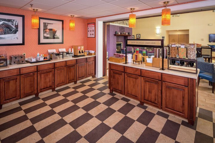 Breakfast area