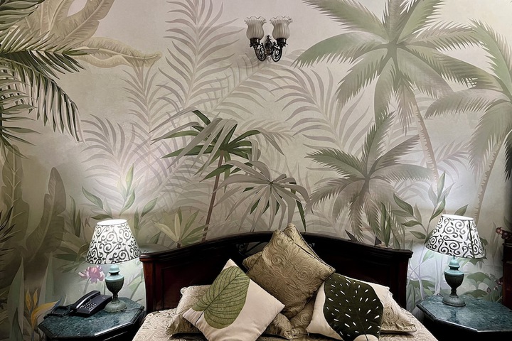 Room 21 of 103