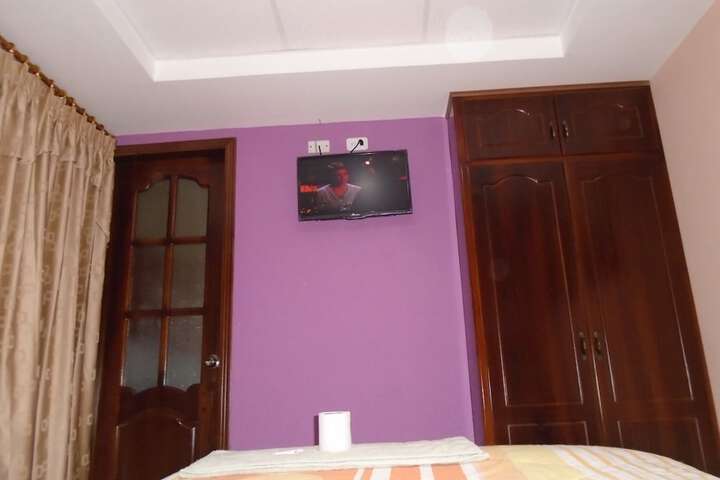 Room 24 of 111