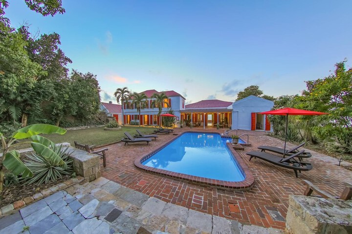 Pool 43 of 65