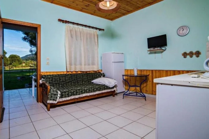 Room 2 of 15