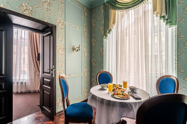 Room 22 of 52