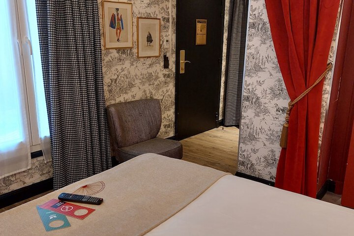 Room 47 of 105